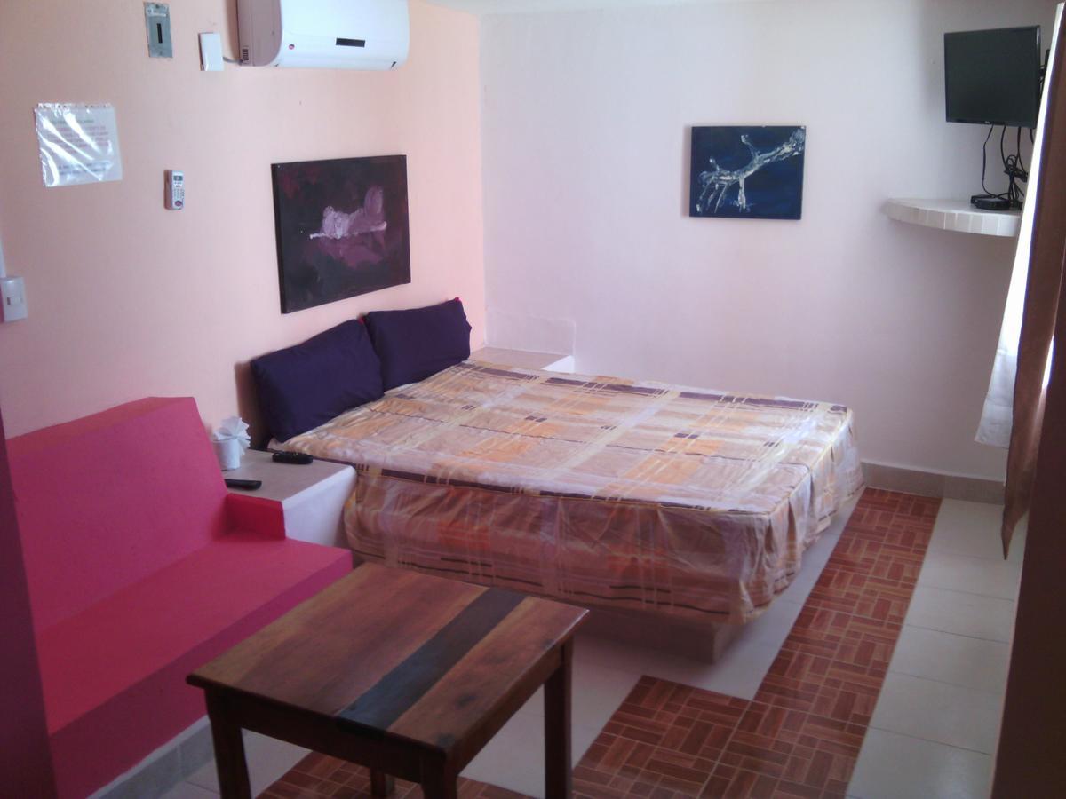 Hotel Champoton Bagian luar foto